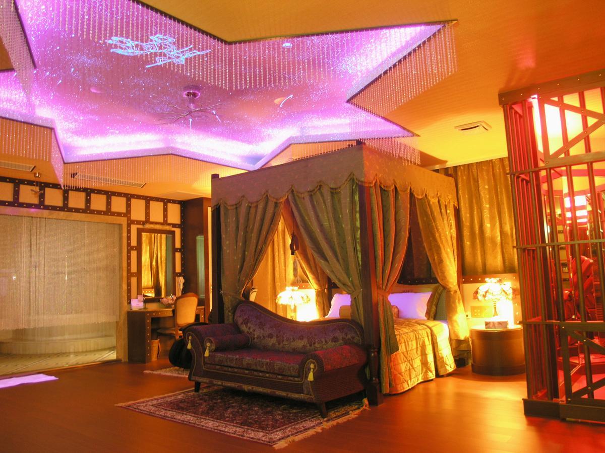 Daniel Spa Motel Pingzhen Екстериор снимка