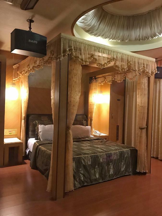 Daniel Spa Motel Pingzhen Екстериор снимка